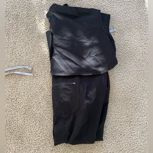 SET!! Figs scrubs….Both size large. Zamora joggers and Rafaela top.